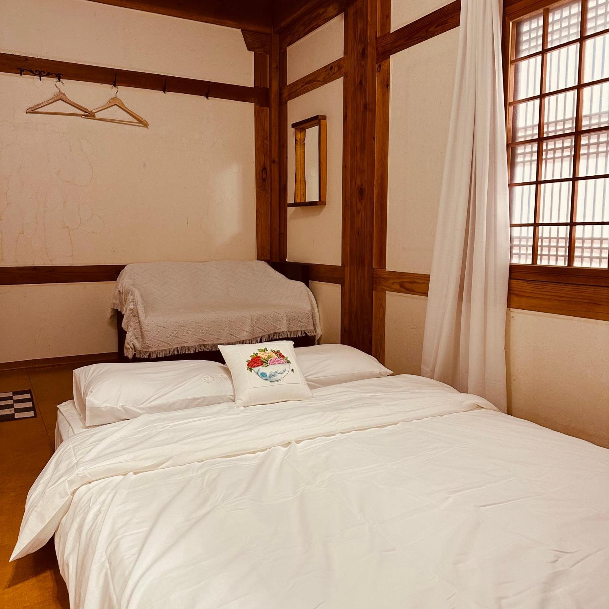 Jeonju Hanok Village Deoksugung Luaran gambar