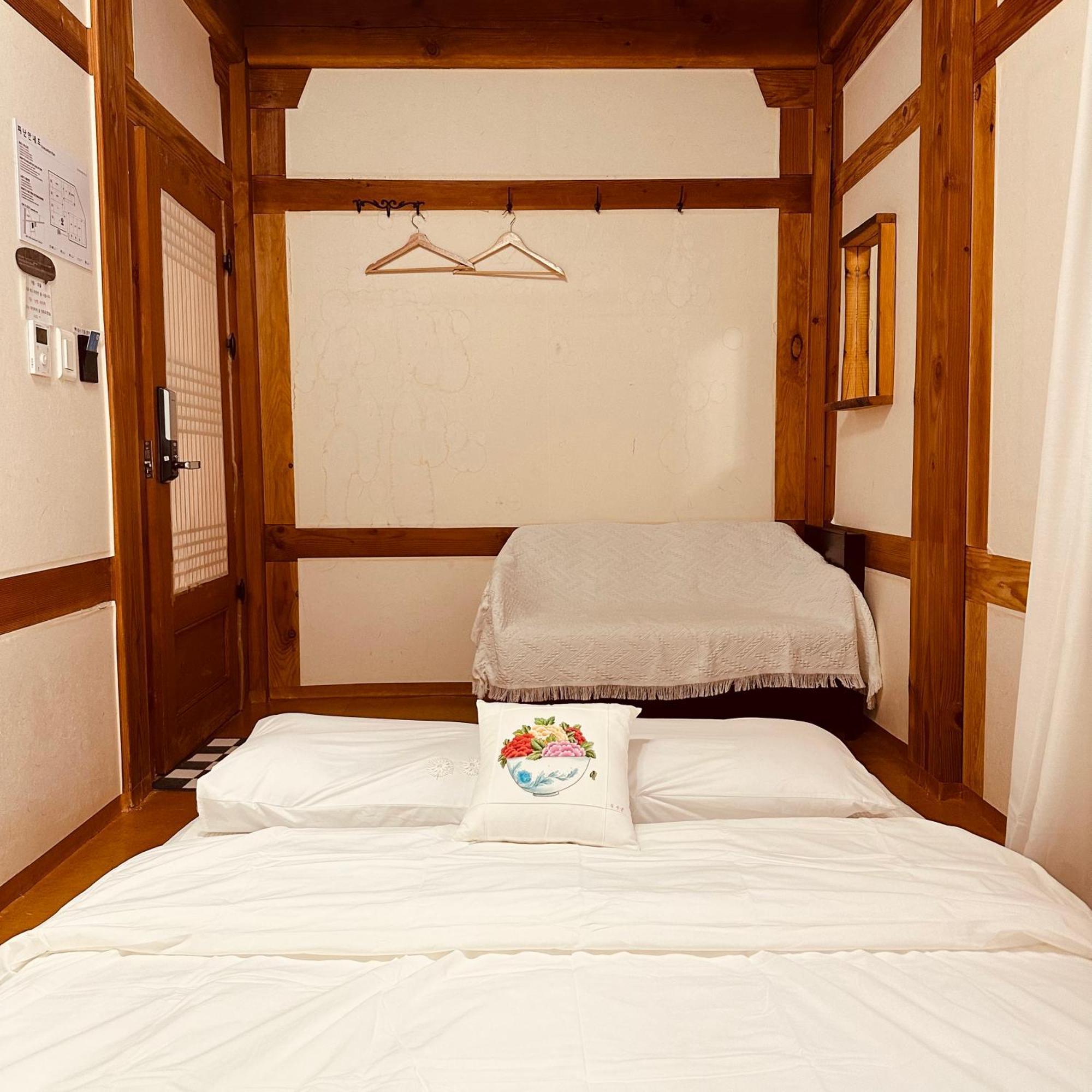 Jeonju Hanok Village Deoksugung Luaran gambar