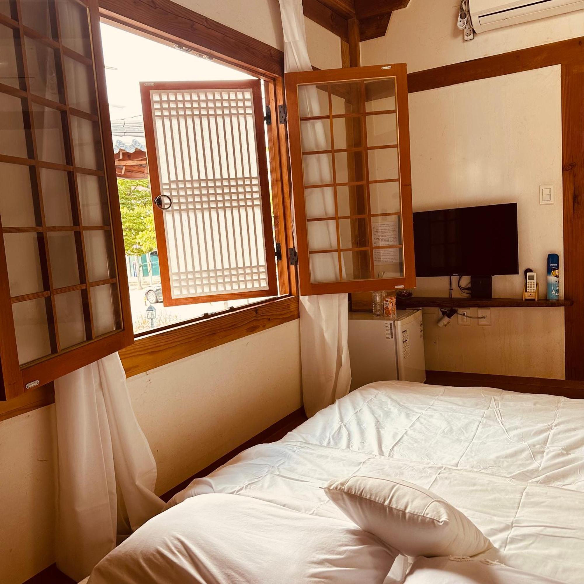 Jeonju Hanok Village Deoksugung Luaran gambar