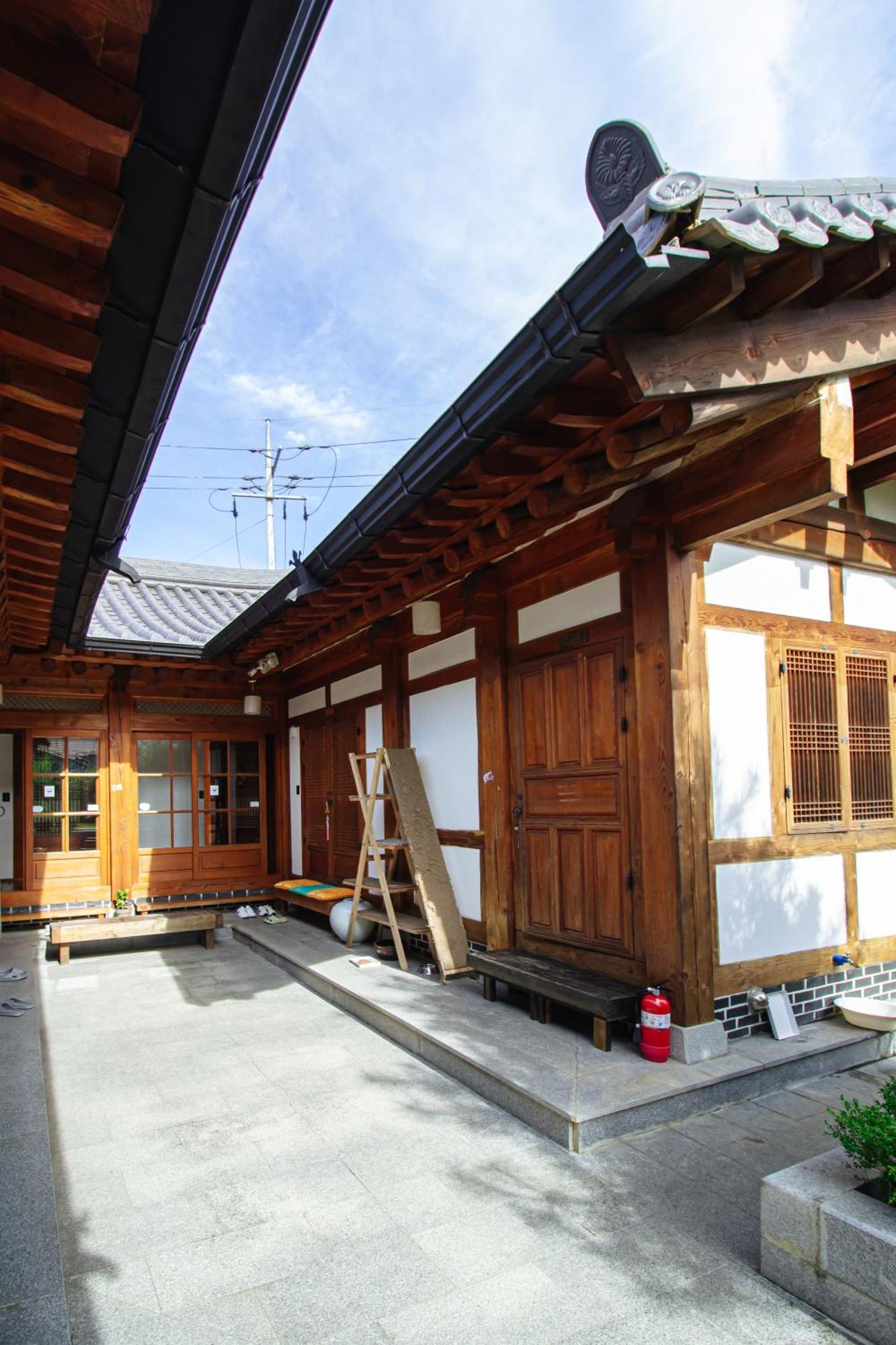 Jeonju Hanok Village Deoksugung Luaran gambar